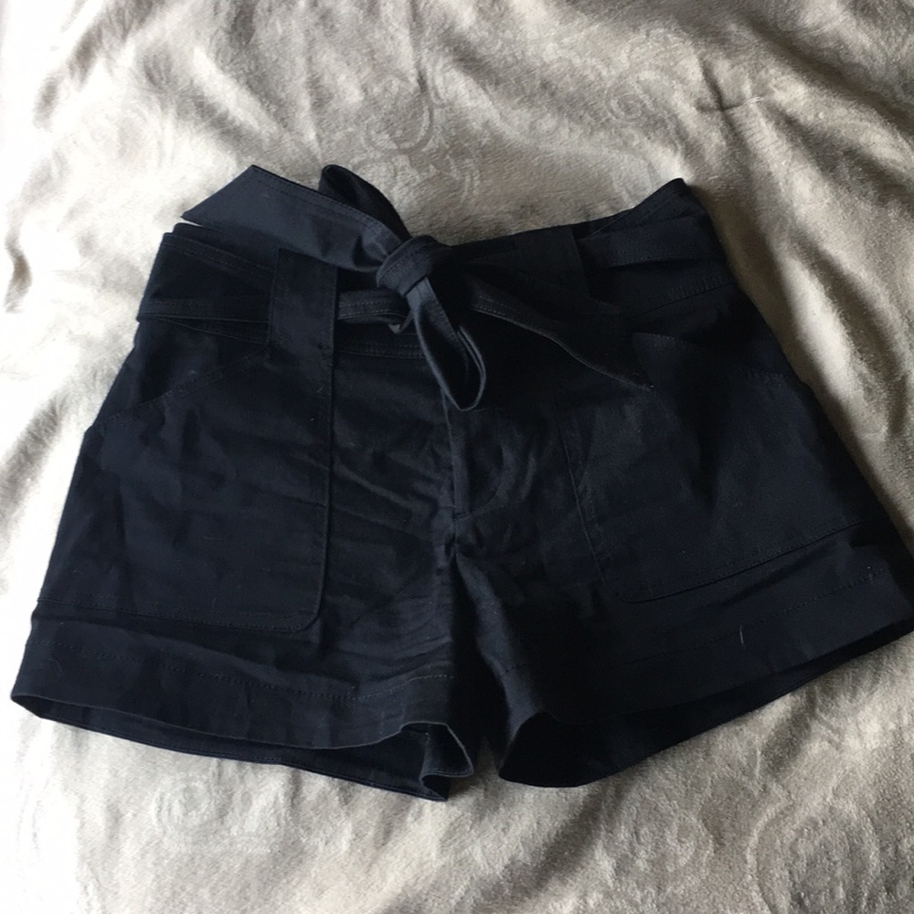 Super cute high-waisted, belted shorts